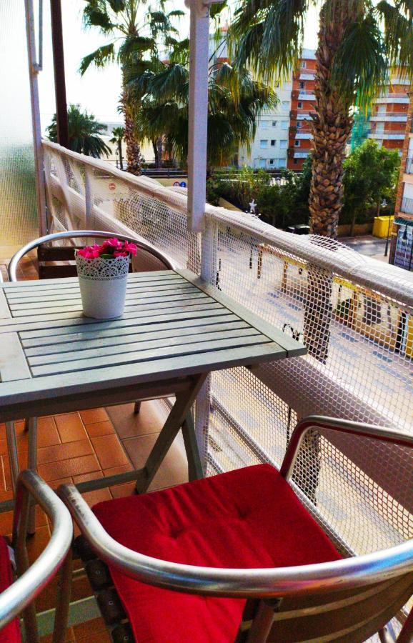Roda de Bará Encantador Apartamento Frente A La Playa De Bara מראה חיצוני תמונה